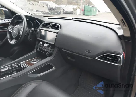 2019 Jaguar F-Pace 25T Prestige z USA, uszkodzony, nr VIN SADCK2FX6KA393687